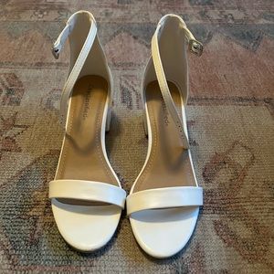 White dress shoes. Size 8.